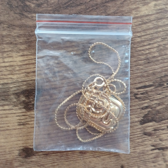 Heavy statement Necklace - Picture 2 of 2